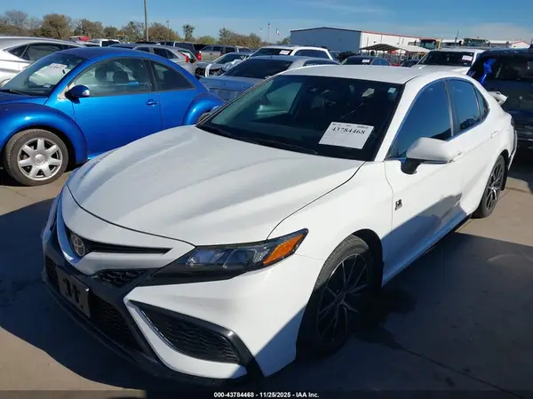 4T1G11AK3PU756583 2023 TOYOTA CAMRY - Image 2