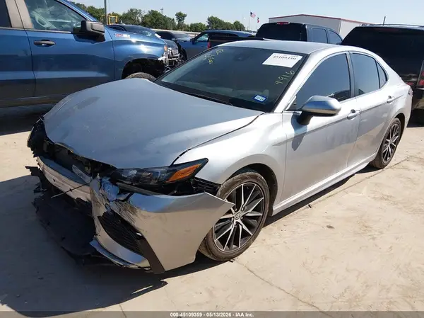 4T1G11AK3PU769916 2023 TOYOTA CAMRY - Image 2