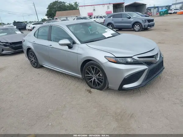 4T1G11AK3PU784383 2023 TOYOTA CAMRY - Image 1