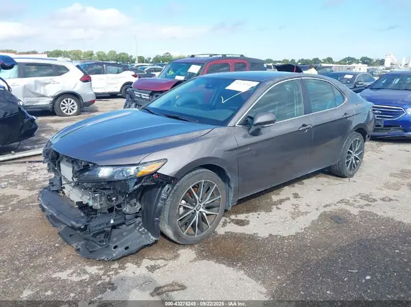 4T1G11AK3PU789051 2023 TOYOTA CAMRY - Image 2