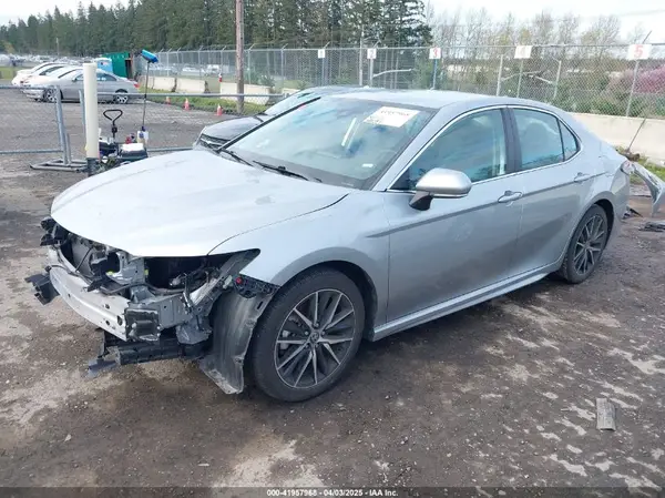 4T1G11AK3PU810657 2023 TOYOTA CAMRY - Image 2