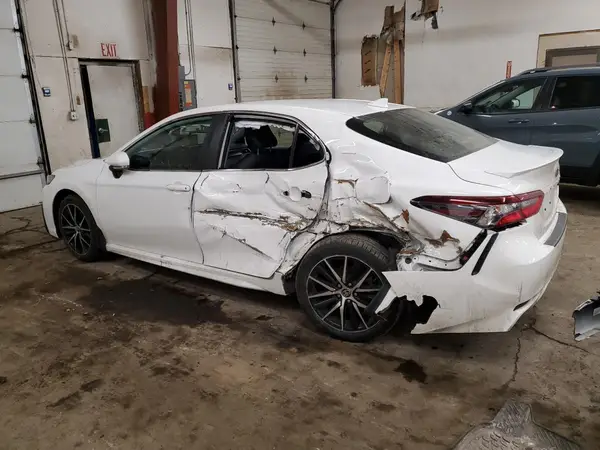 4T1G11AK3PU818998 2023 TOYOTA CAMRY - Image 2
