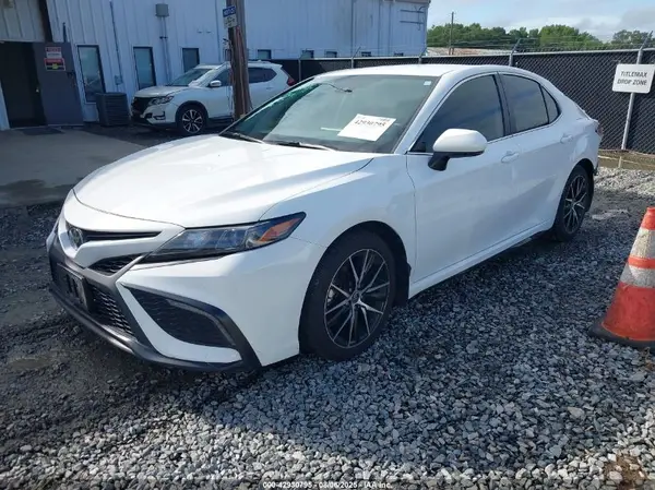 4T1G11AK3PU819715 2023 TOYOTA CAMRY - Image 2