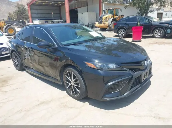 4T1G11AK3PU827278 2023 TOYOTA CAMRY - Image 1