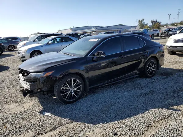 4T1G11AK3PU827426 2023 TOYOTA CAMRY - Image 1