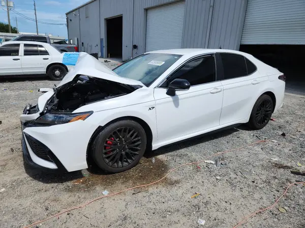 4T1G11AK3PU828317 2023 TOYOTA CAMRY - Image 1