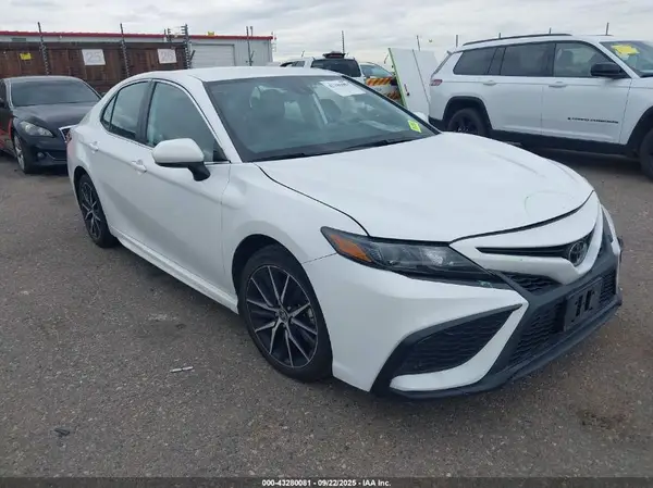 4T1G11AK3PU828771 2023 TOYOTA CAMRY - Image 1
