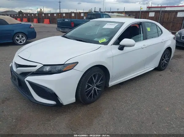 4T1G11AK3PU828771 2023 TOYOTA CAMRY - Image 2