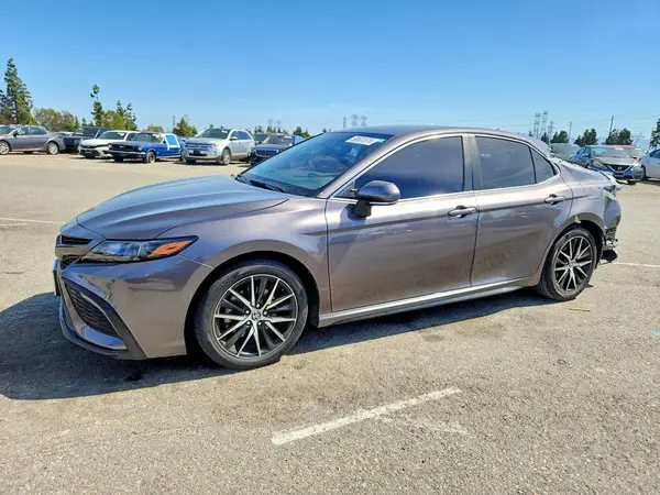 4T1G11AK3PU832996 2023 TOYOTA CAMRY - Image 1
