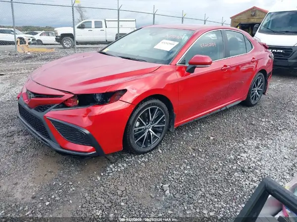 4T1G11AK3RU194042 2024 TOYOTA CAMRY - Image 2