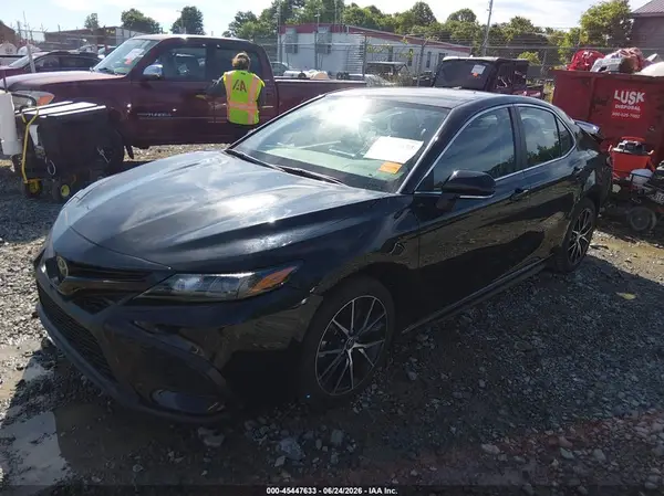 4T1G11AK3RU194140 2024 TOYOTA CAMRY - Image 2
