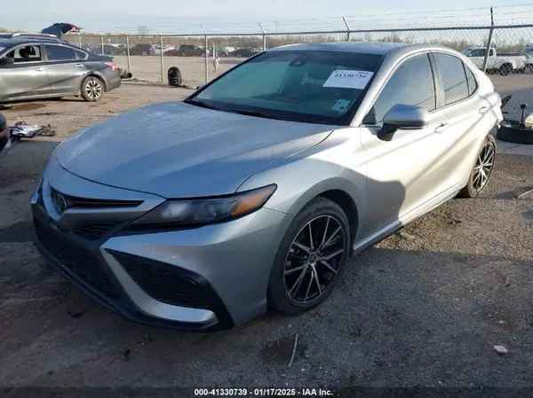 4T1G11AK3RU209378 2024 TOYOTA CAMRY - Image 2