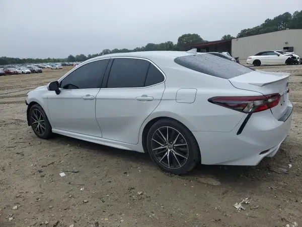 4T1G11AK3RU210840 2024 TOYOTA CAMRY - Image 2