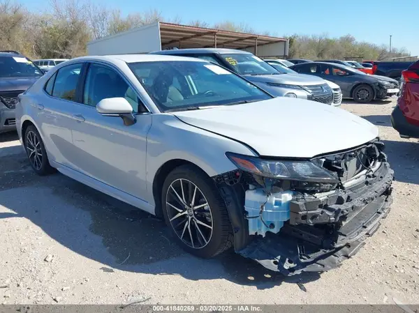 4T1G11AK3RU216797 2024 TOYOTA CAMRY - Image 1
