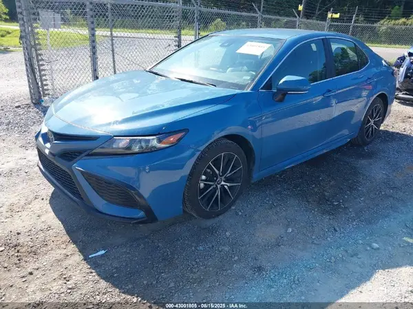 4T1G11AK3RU218484 2024 TOYOTA CAMRY - Image 2