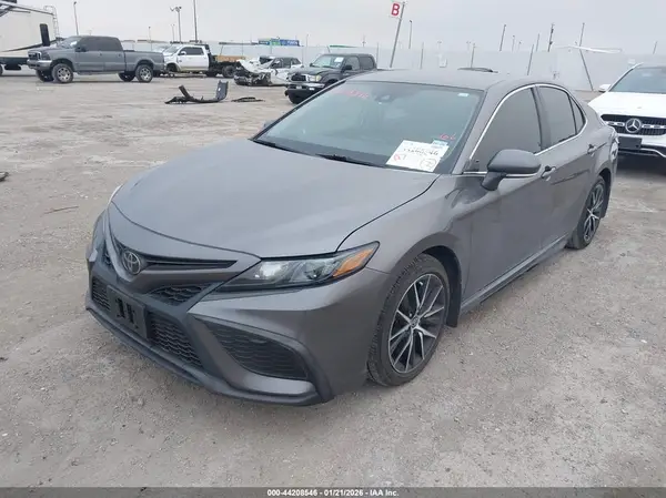 4T1G11AK3RU218680 2024 TOYOTA CAMRY - Image 2