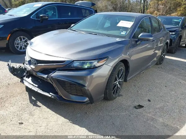 4T1G11AK3RU232336 2024 TOYOTA CAMRY - Image 2
