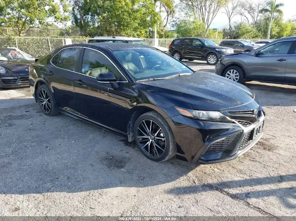 4T1G11AK3RU233552 2024 TOYOTA CAMRY - Image 1
