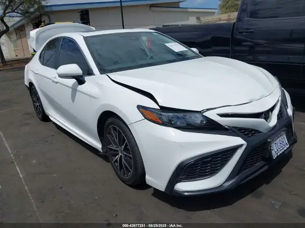 4T1G11AK3RU235334 2024 TOYOTA CAMRY - Image 1