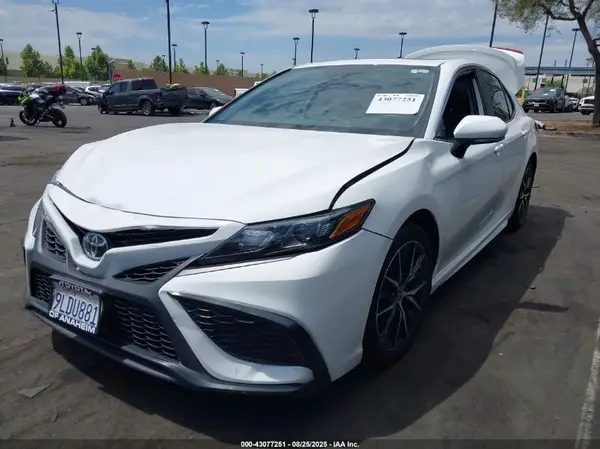 4T1G11AK3RU235334 2024 TOYOTA CAMRY - Image 2