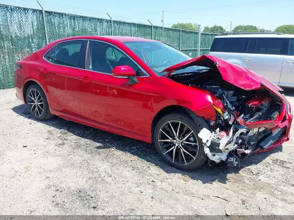 4T1G11AK3RU249167 2024 TOYOTA CAMRY - Image 1