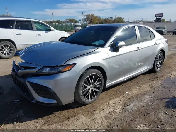 4T1G11AK3RU260654 2024 TOYOTA CAMRY - Image 2