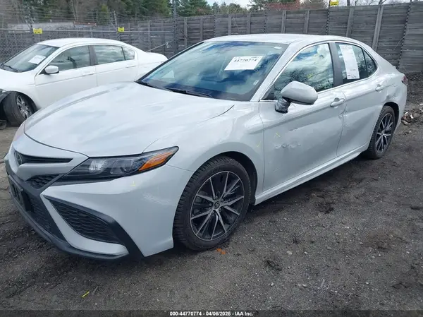 4T1G11AK3RU262968 2024 TOYOTA CAMRY - Image 2