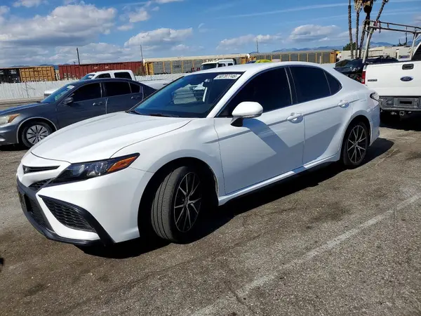 4T1G11AK3RU845587 2024 TOYOTA CAMRY - Image 1