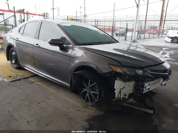 4T1G11AK3RU845606 2024 TOYOTA CAMRY - Image 1