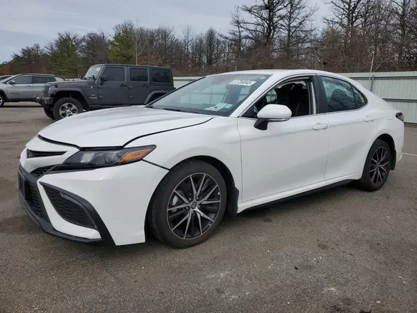 4T1G11AK3RU845864 2024 TOYOTA CAMRY - Image 1