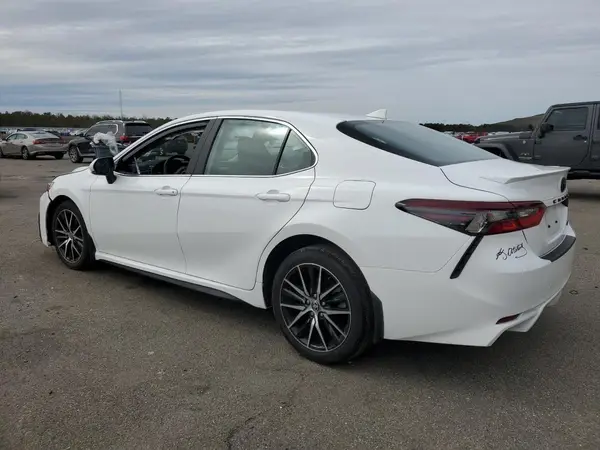 4T1G11AK3RU845864 2024 TOYOTA CAMRY - Image 2