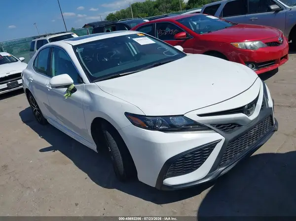 4T1G11AK3RU847209 2024 TOYOTA CAMRY - Image 1