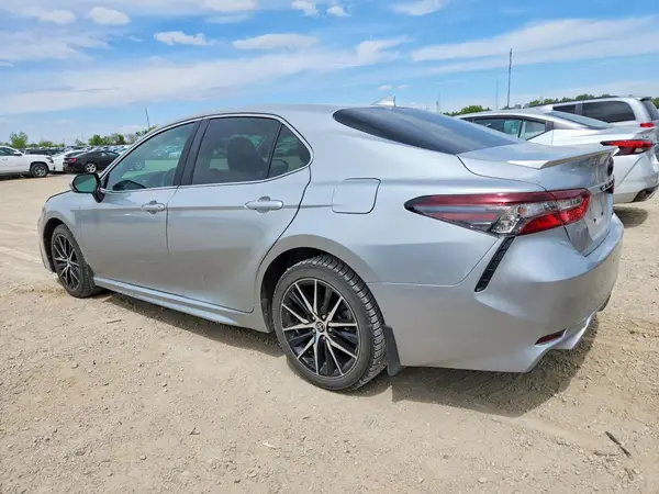 4T1G11AK3RU847551 2024 TOYOTA CAMRY - Image 2