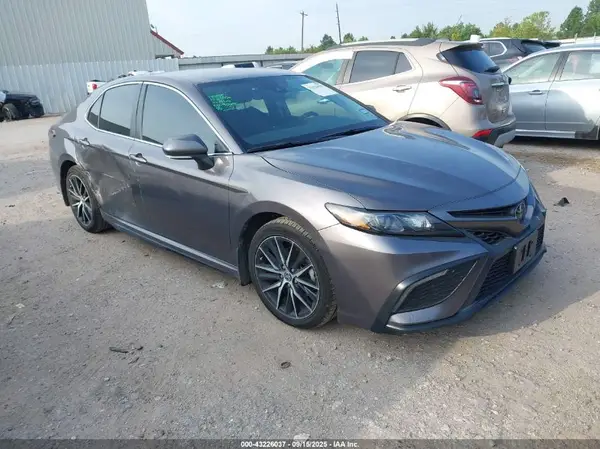 4T1G11AK3RU848487 2024 TOYOTA CAMRY - Image 1