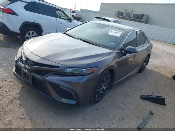 4T1G11AK3RU848487 2024 TOYOTA CAMRY - Image 2