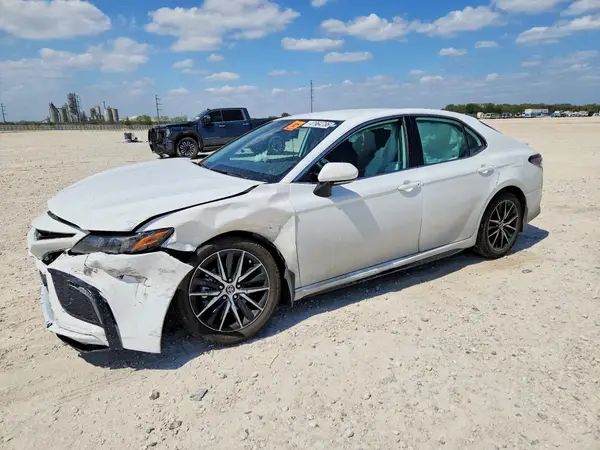4T1G11AK3RU852491 2024 TOYOTA CAMRY - Image 1