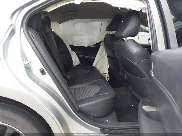 4T1G11AK3RU852989 2024 TOYOTA CAMRY - Image 8