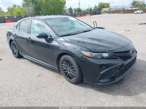 4T1G11AK3RU853480 2024 TOYOTA CAMRY - Image 1