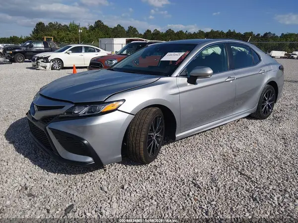 4T1G11AK3RU858114 2024 TOYOTA CAMRY - Image 2