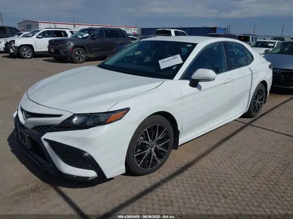 4T1G11AK3RU863846 2024 TOYOTA CAMRY - Image 2