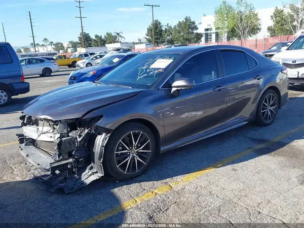 4T1G11AK3RU867816 2024 TOYOTA CAMRY - Image 2