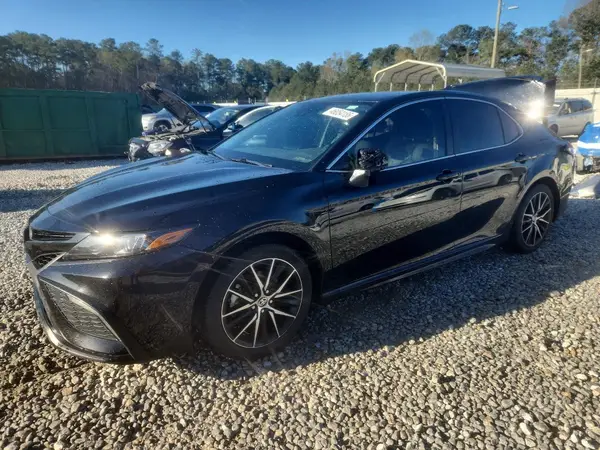 4T1G11AK3RU877567 2024 TOYOTA CAMRY - Image 1