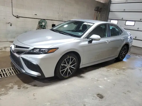 4T1G11AK3RU880985 2024 TOYOTA CAMRY - Image 1