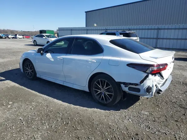 4T1G11AK3RU882249 2024 TOYOTA CAMRY - Image 2