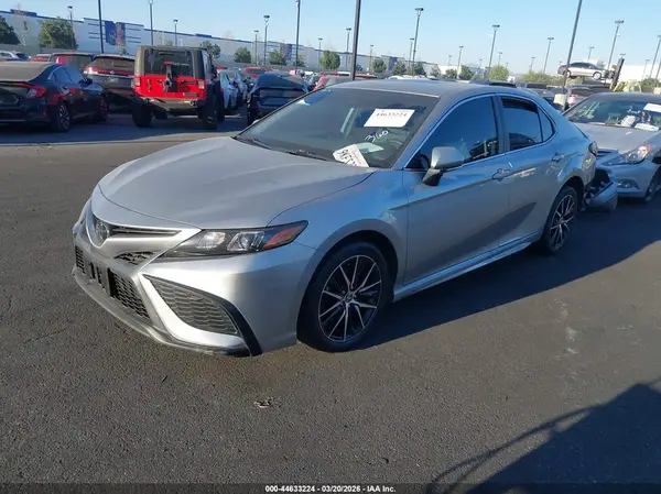 4T1G11AK3RU883188 2024 TOYOTA CAMRY - Image 2