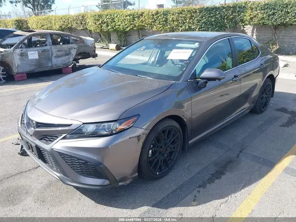 4T1G11AK3RU886950 2024 TOYOTA CAMRY - Image 2