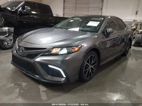4T1G11AK3RU888021 2024 TOYOTA CAMRY - Image 2