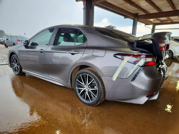 4T1G11AK3RU889217 2024 TOYOTA CAMRY - Image 2