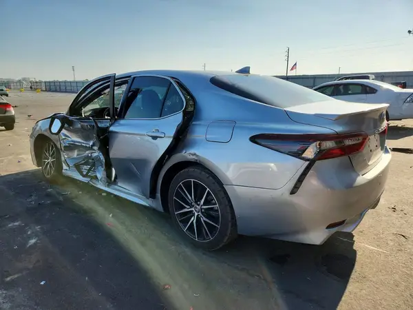 4T1G11AK3RU891484 2024 TOYOTA CAMRY - Image 2