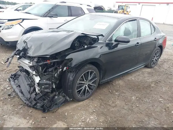4T1G11AK3RU895762 2024 TOYOTA CAMRY - Image 2